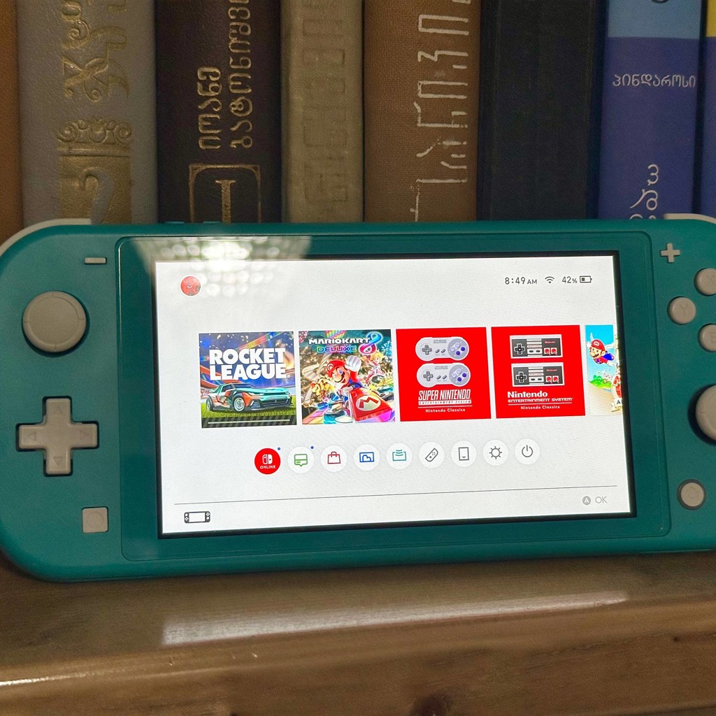 Нинтендо Switch Lite