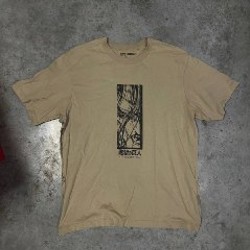 Футболка Uniqlo x Attack On Titans - фото 2