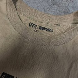 Футболка Uniqlo x Attack On Titans - фото 4