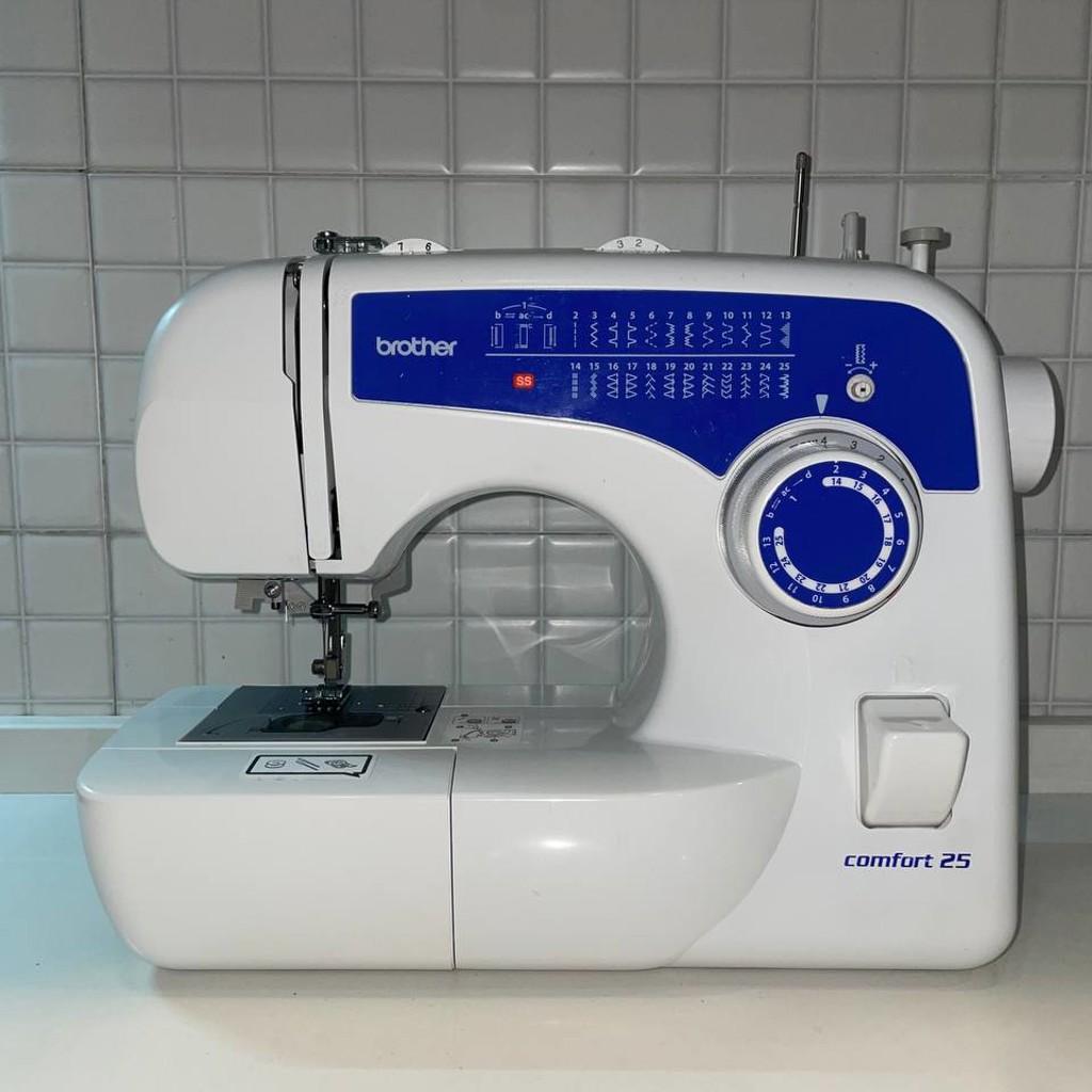 Швейная машинка Brother Comfort 25