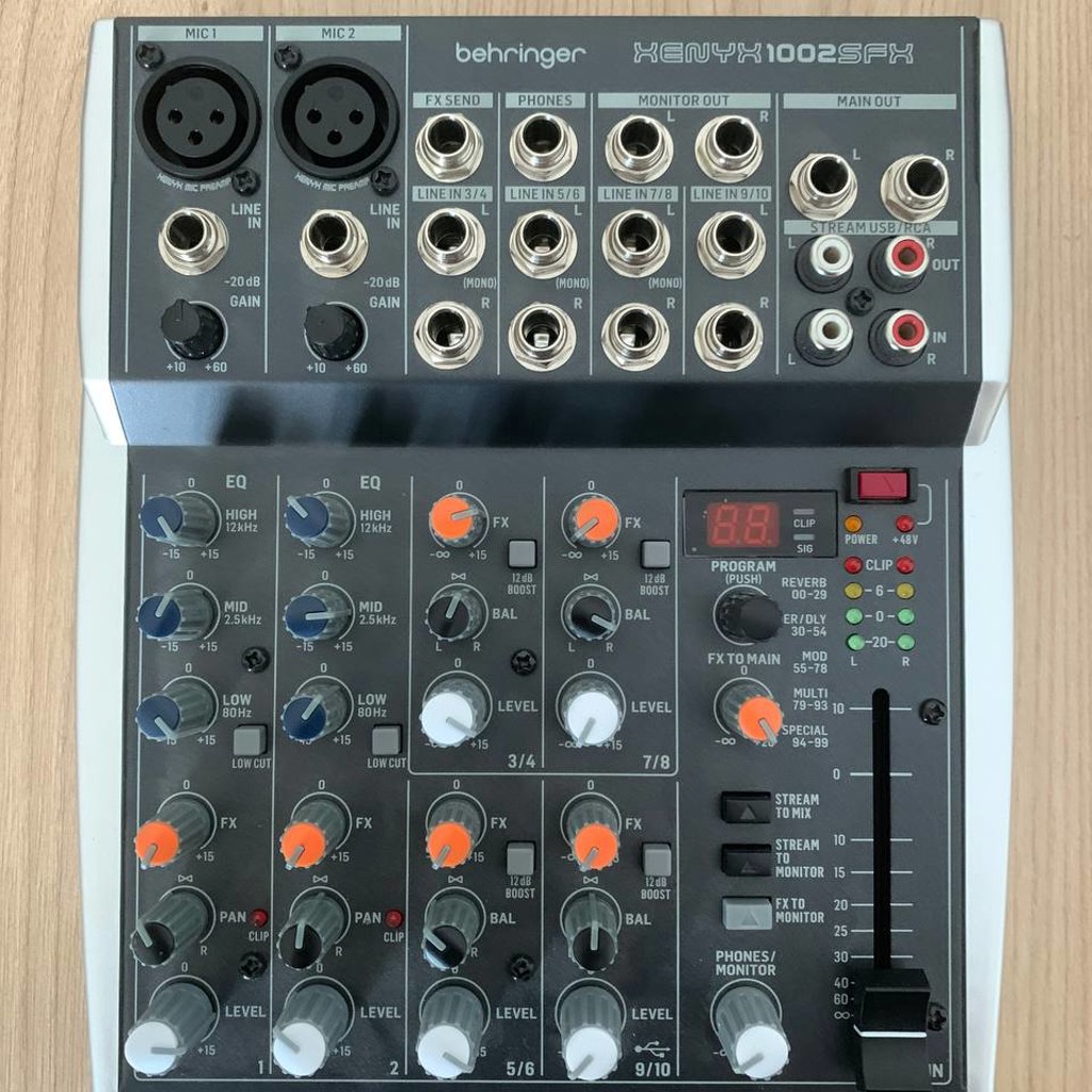 Микшер Behringer 1002SFX