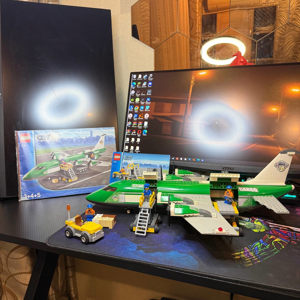LEGO City 7734 «Грузовой самолет»