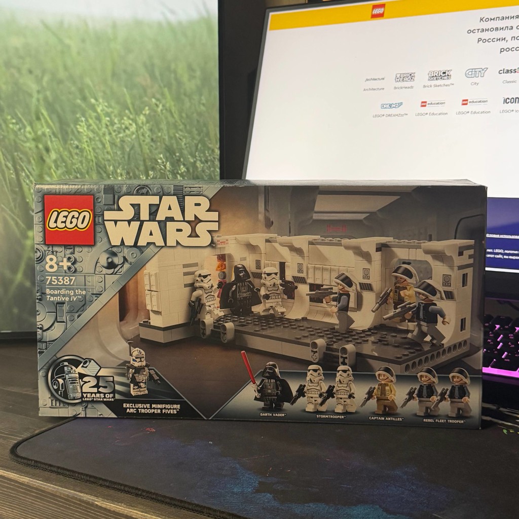 LEGO Star Wars 75387 — На борту Tantive IV