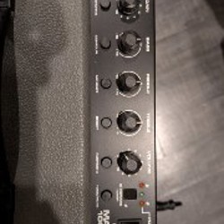 Басовый комбоусилитель Peavey Max 100 - фото 2