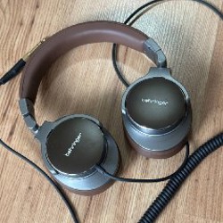 Наушники Behringer BH470 - фото 1
