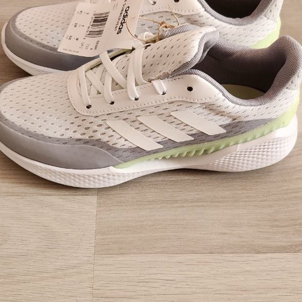 Кроссовки Adidas