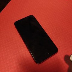 IPHONE SE 2020 RED - фото 2