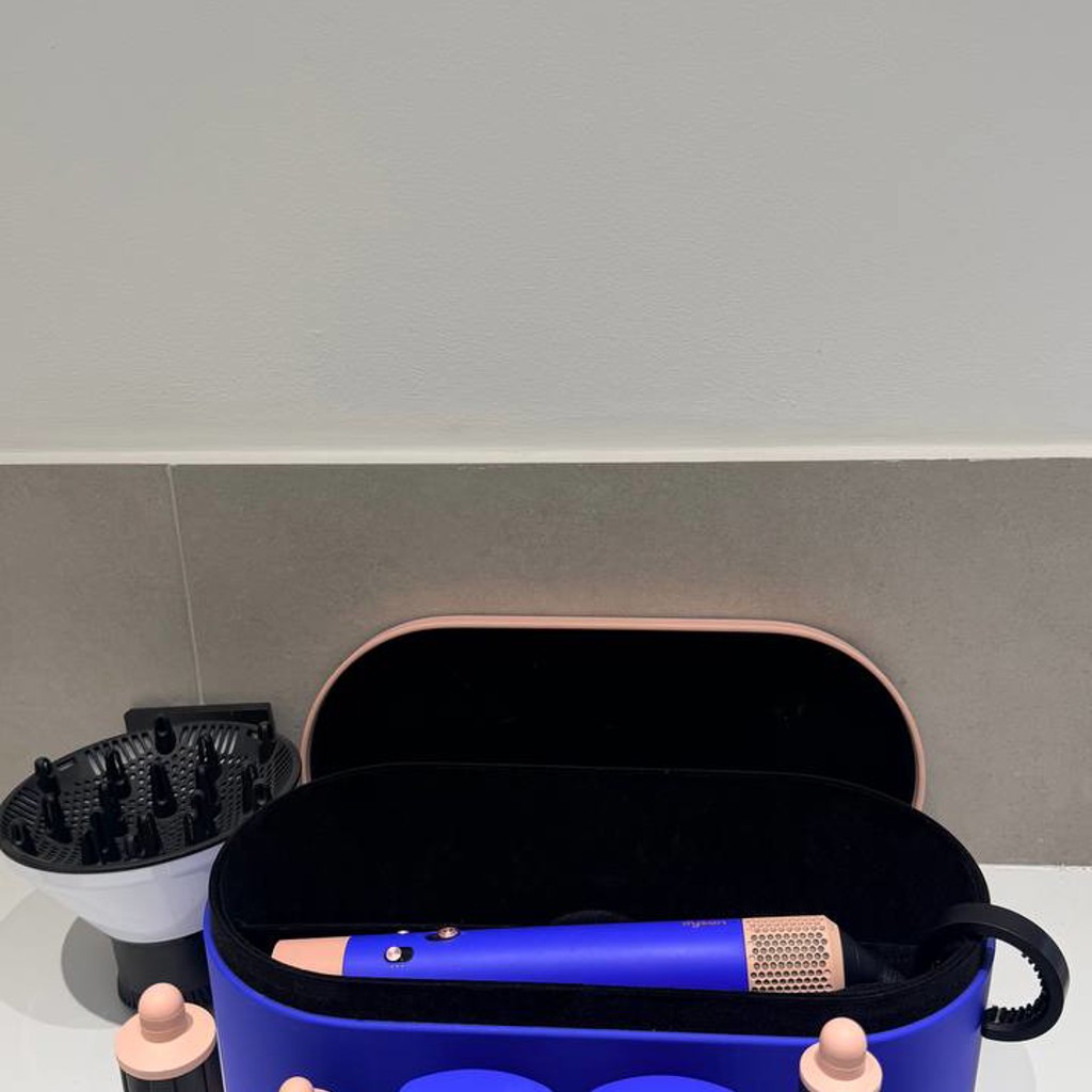 Мультистайлер и фен Dyson Airwrap HS08