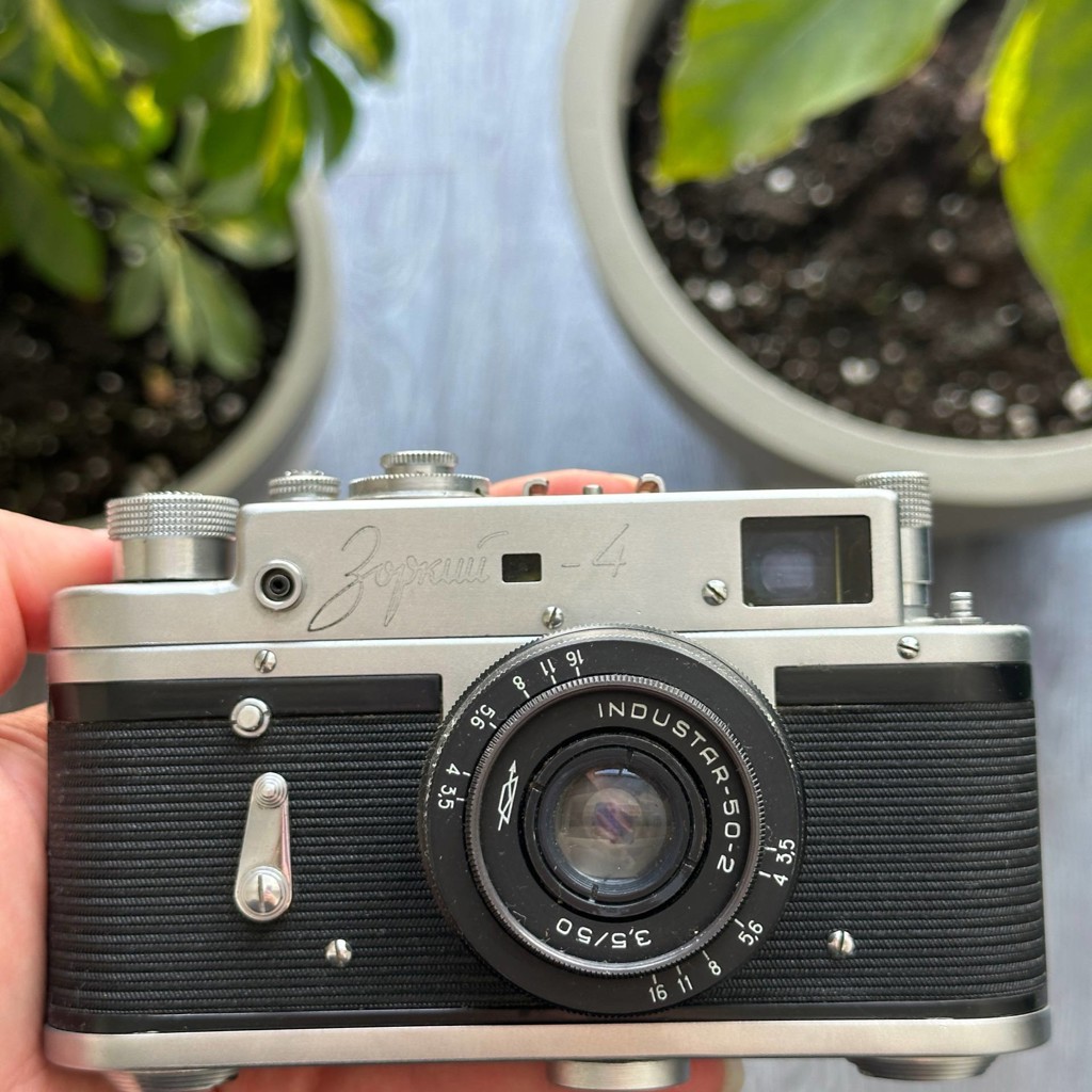 Фотоаппарат Зоркий-4