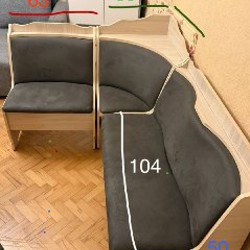 Кухонный уголок с раскладным столом и табуретками - фото 7