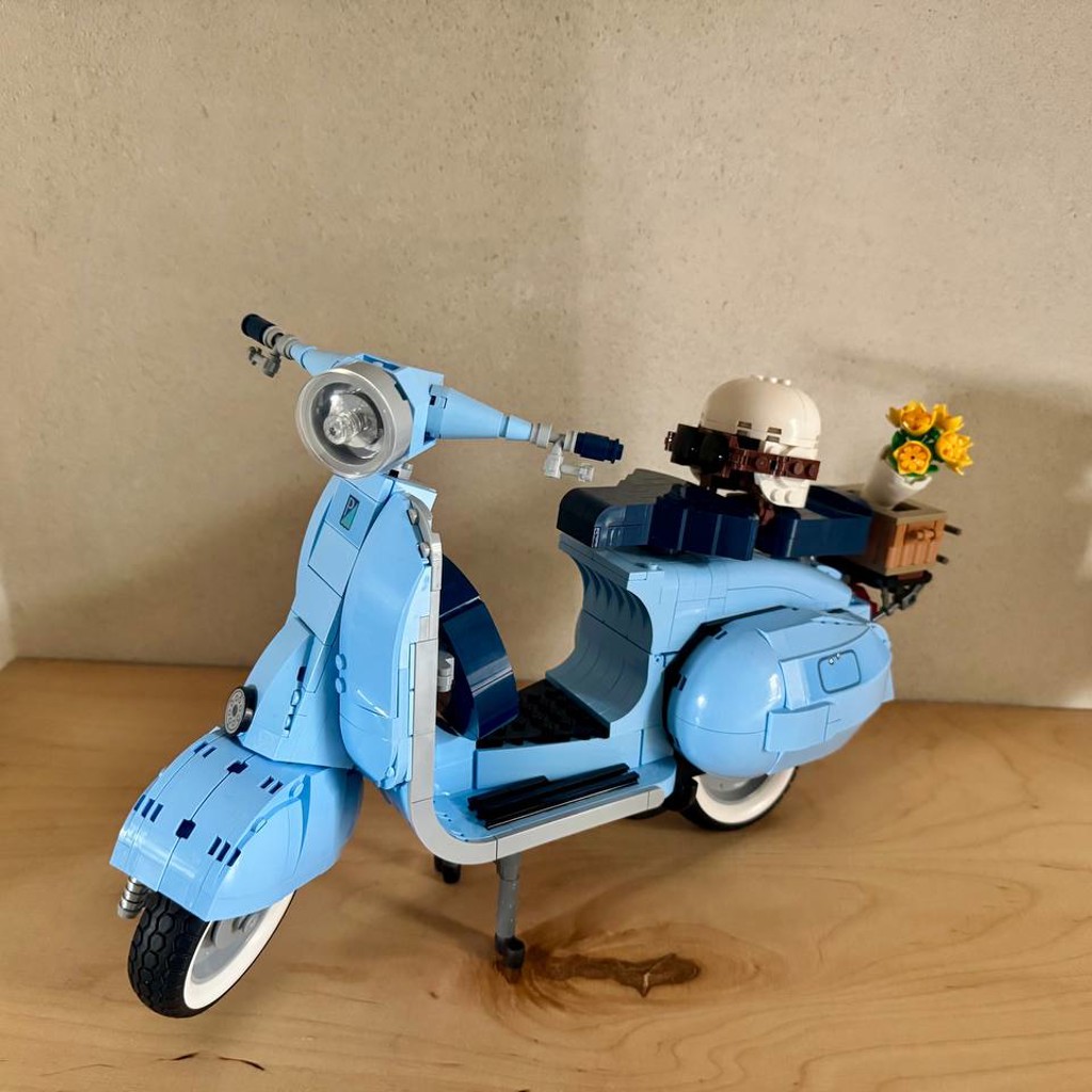 Лего Vespa 125