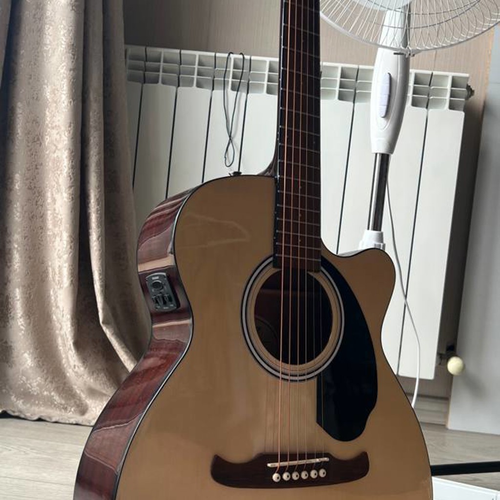 Электро акустическая гитара Fender FA 135 CE