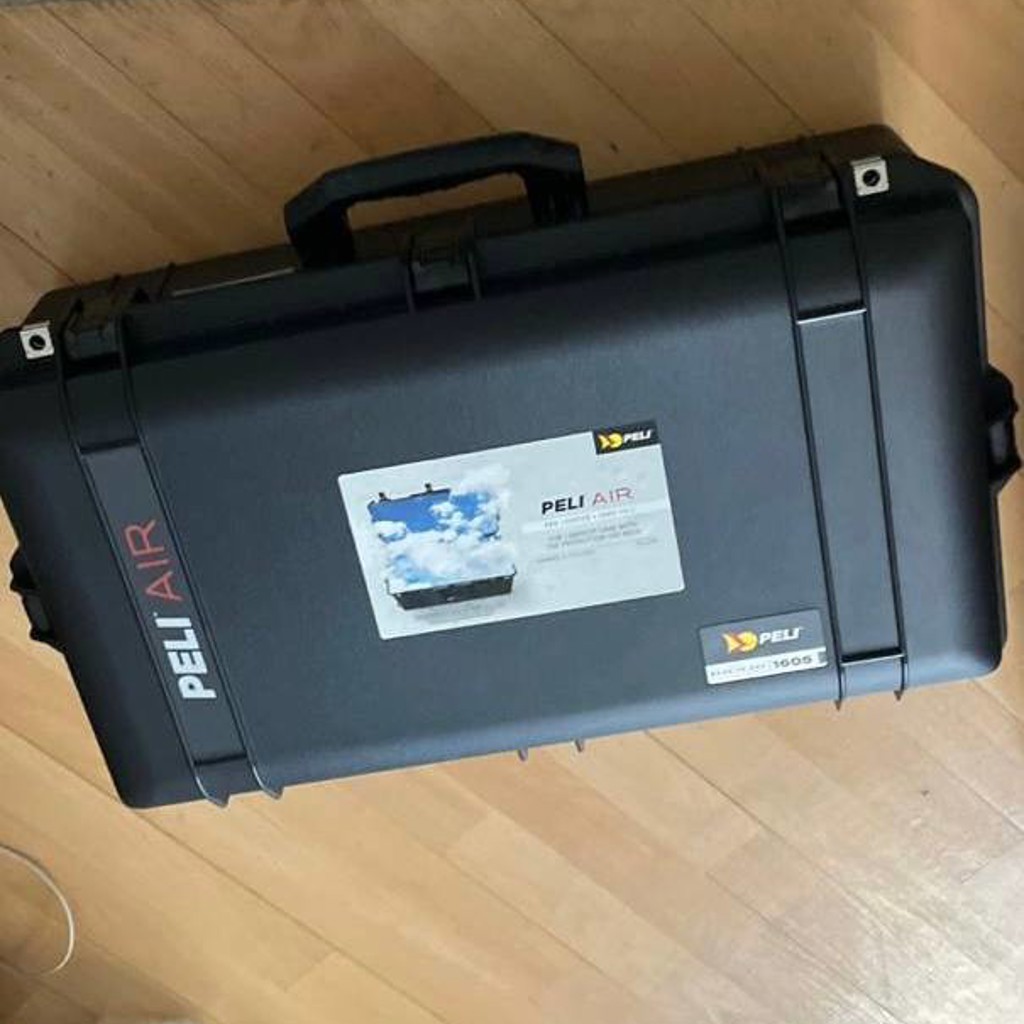 Стойка/подставка для ноутбука Adam Hall SLT001