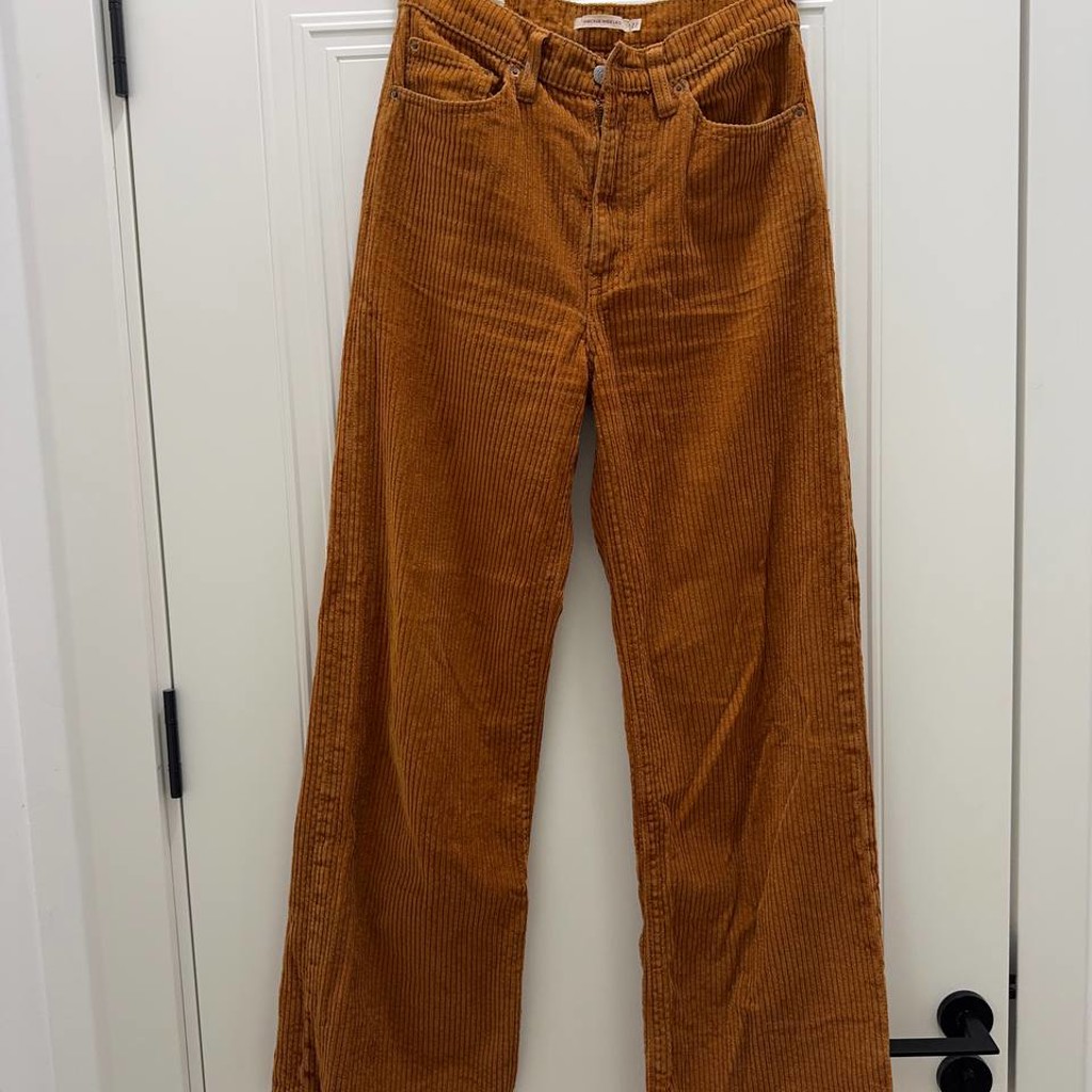 Джинсы Levi's jeans