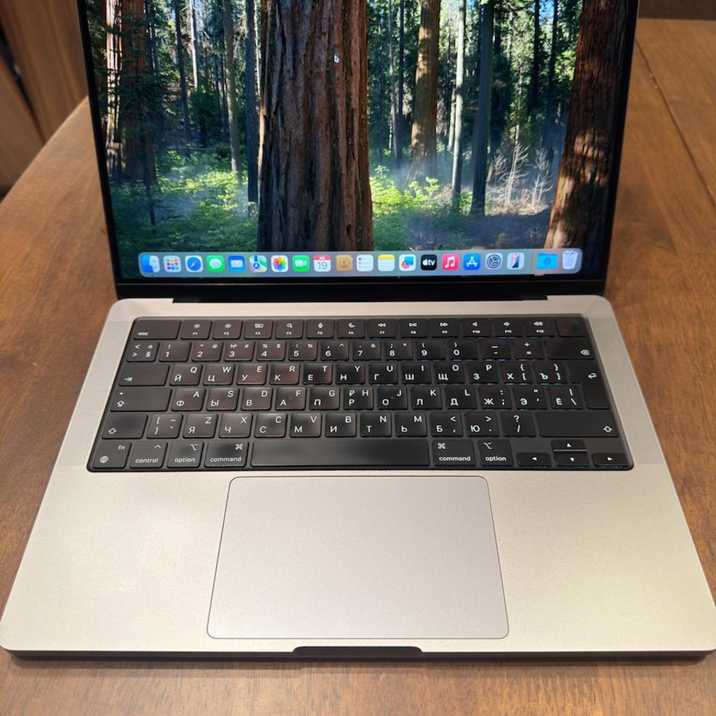 MacBook Pro 14' (2021)