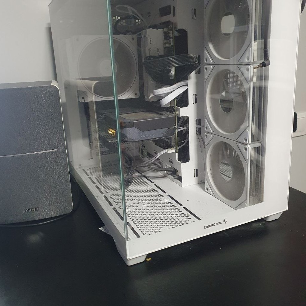 Системный корпус CG530 4F WH