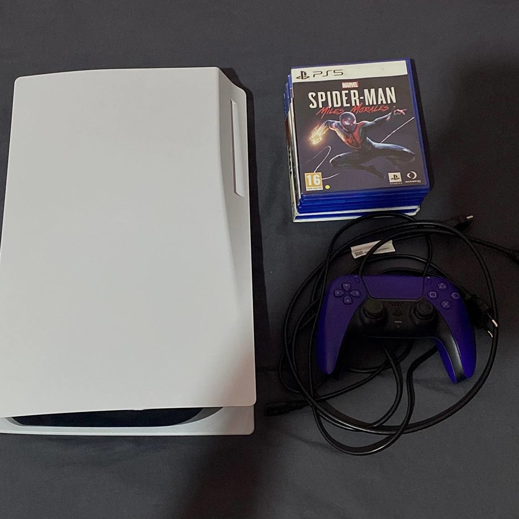PlayStation 5 (PS5)