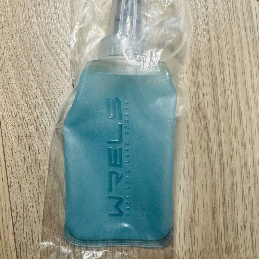 Компактная бутылочка для воды