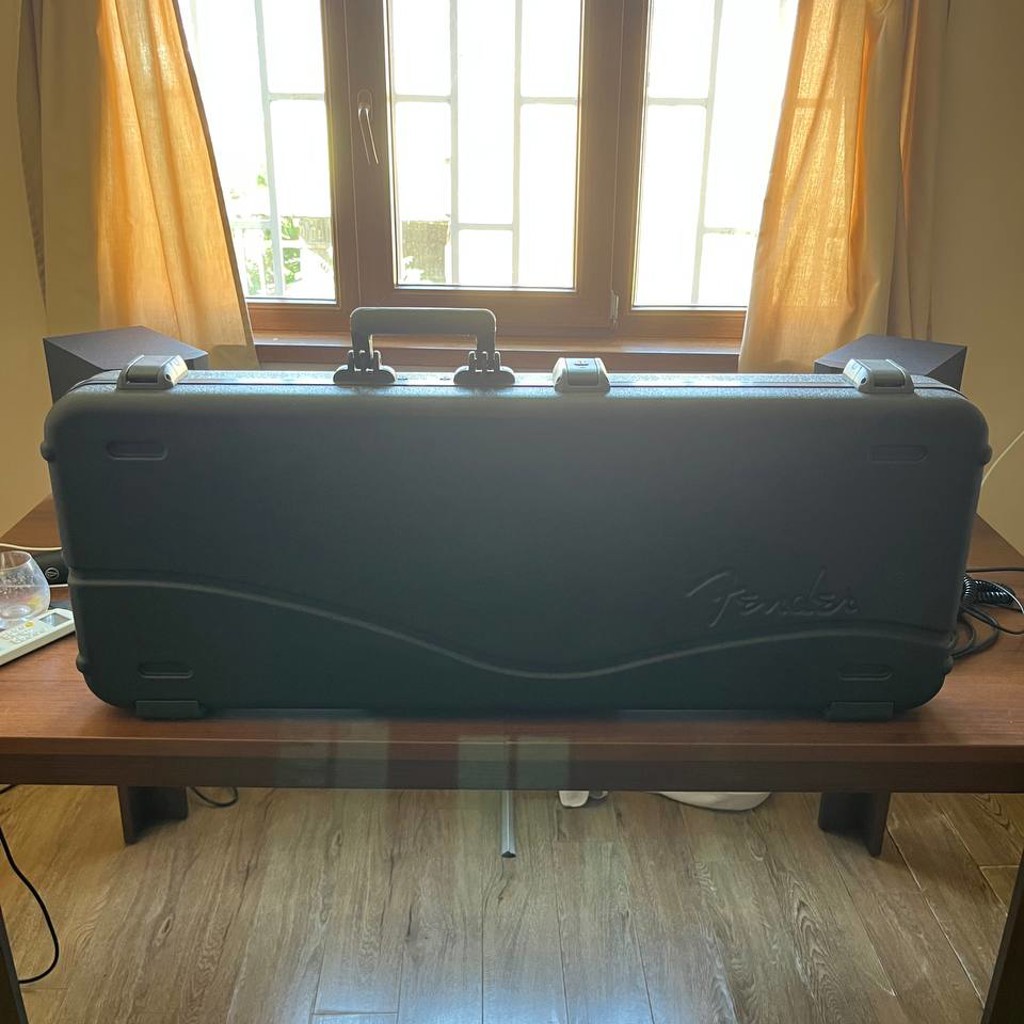 Жёсткий кейс Fender