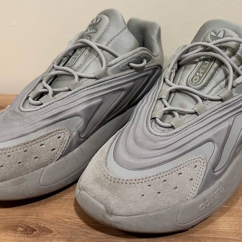Кроссовки adidas Ozelia