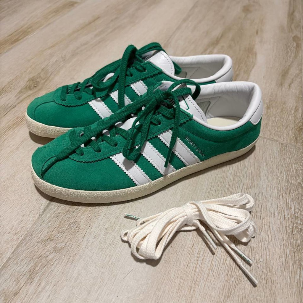 Кроссовки Adidas