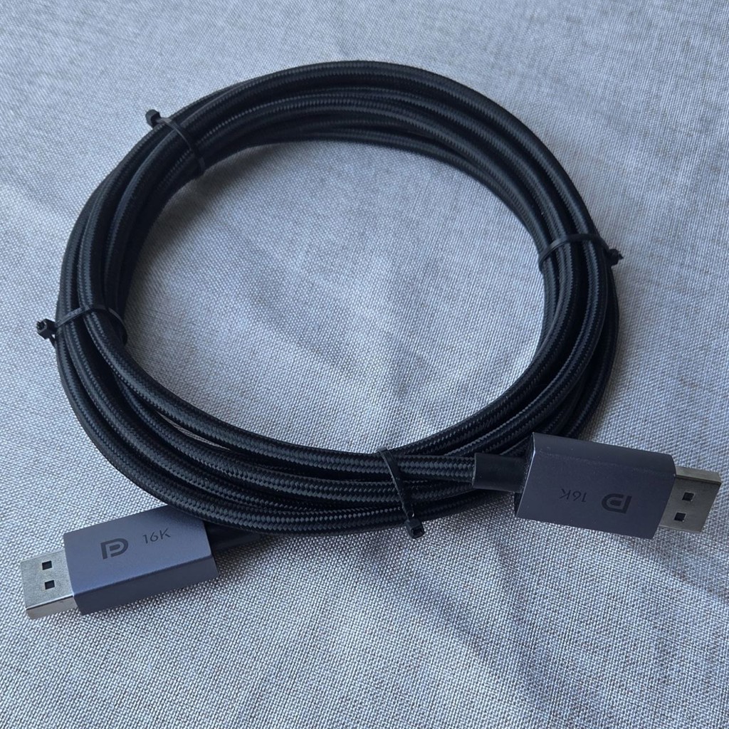 DisplayPort провод