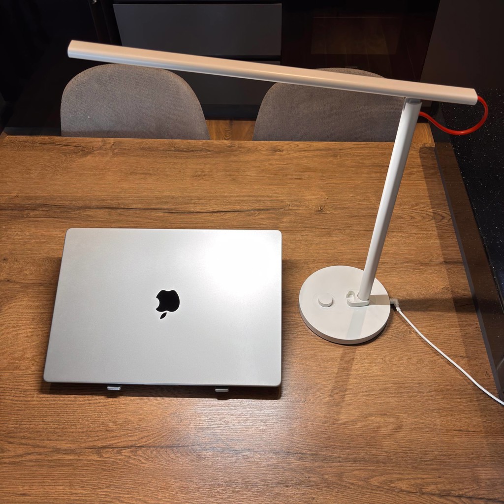 Лампа настольная Xiaomi Mi LED Desk Lamp 1S