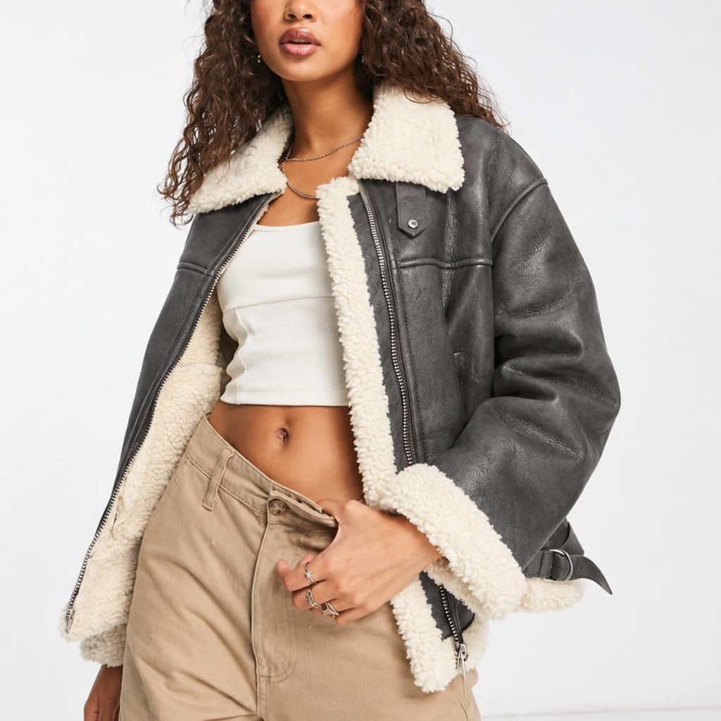 Дублёнка BERSHKA