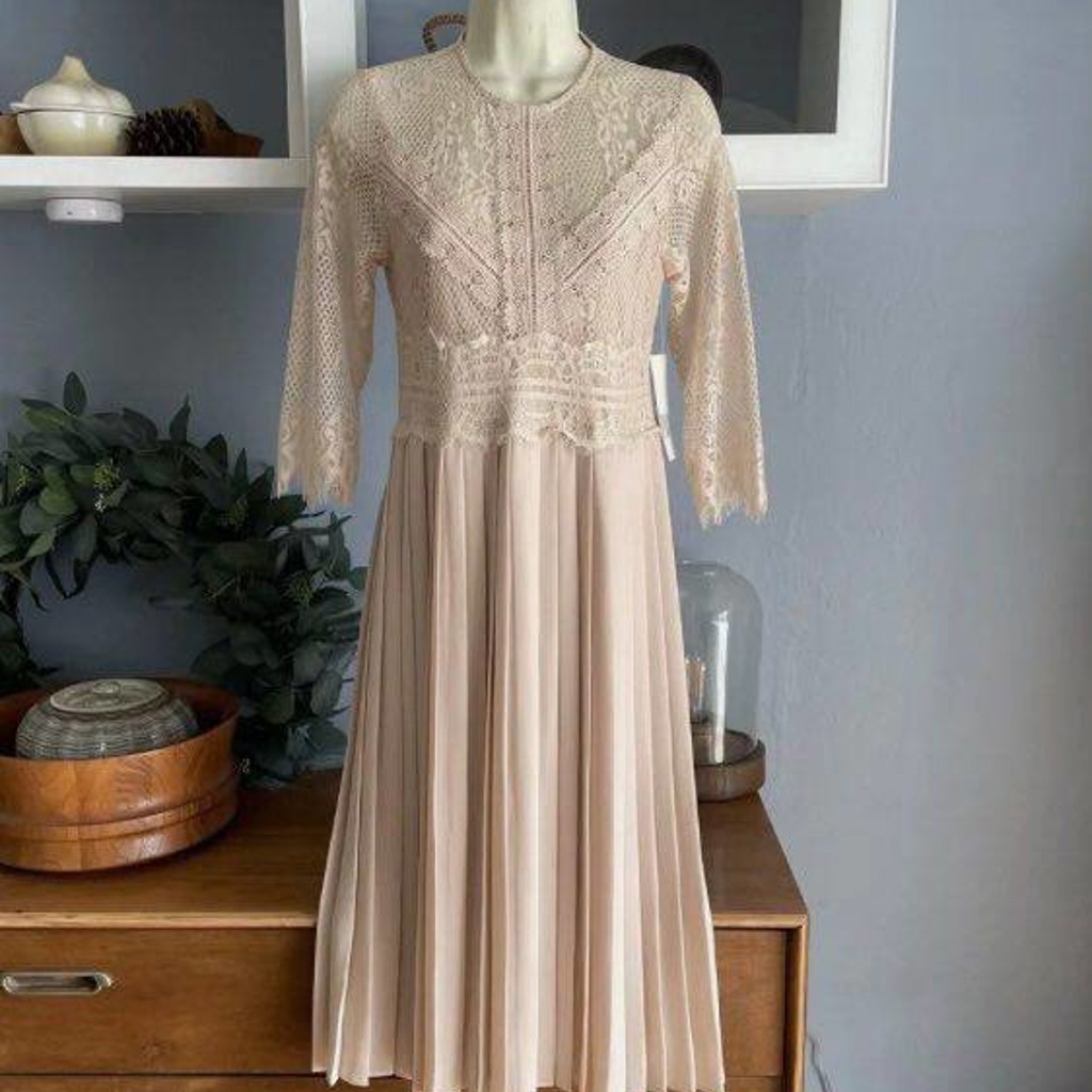 Платье Zara