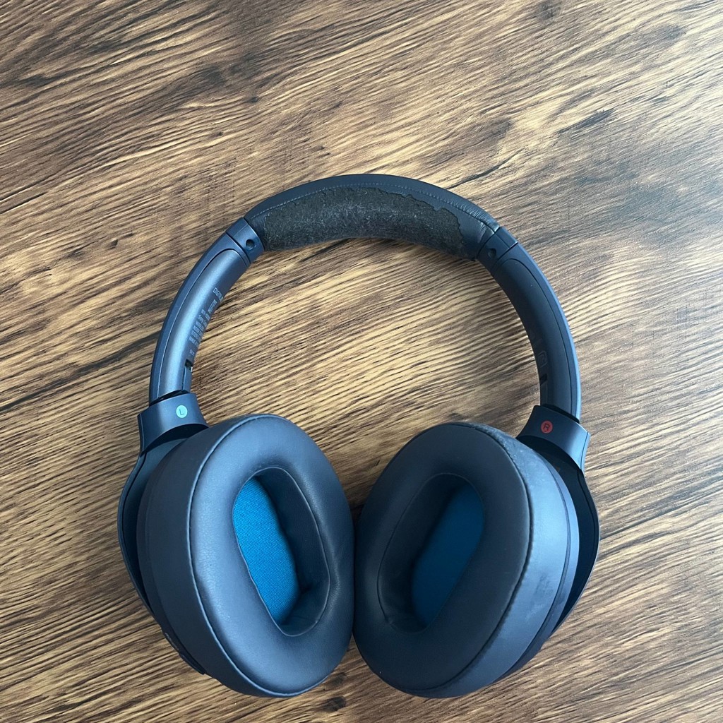 Наушники Sony WH-XB900N