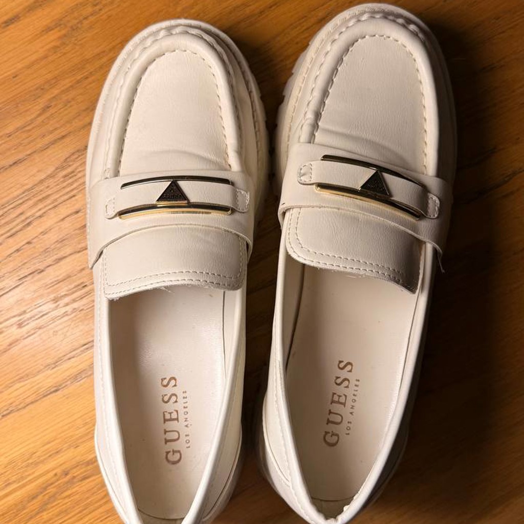 Лоферы Guess