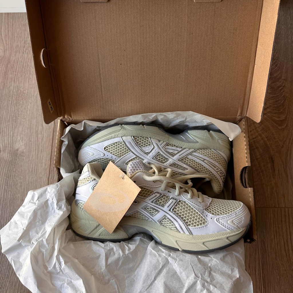 Кроссовки Asics