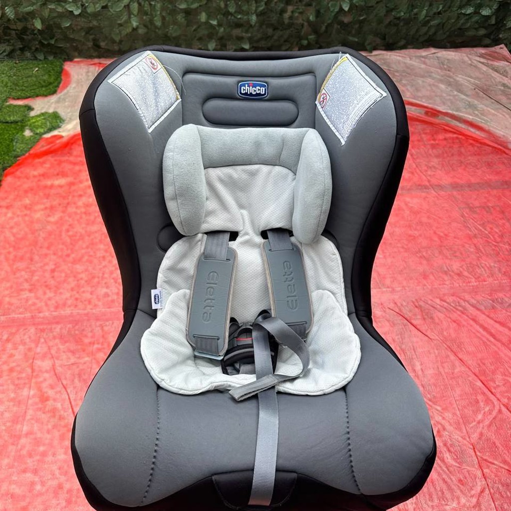 Детское автомобильное кресло Chicco Eletta Comfort
