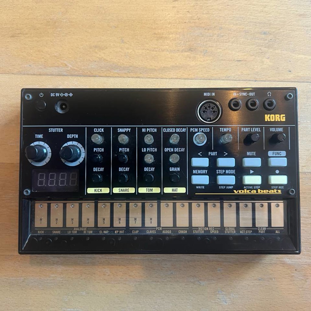 Синтезатор Korg keys