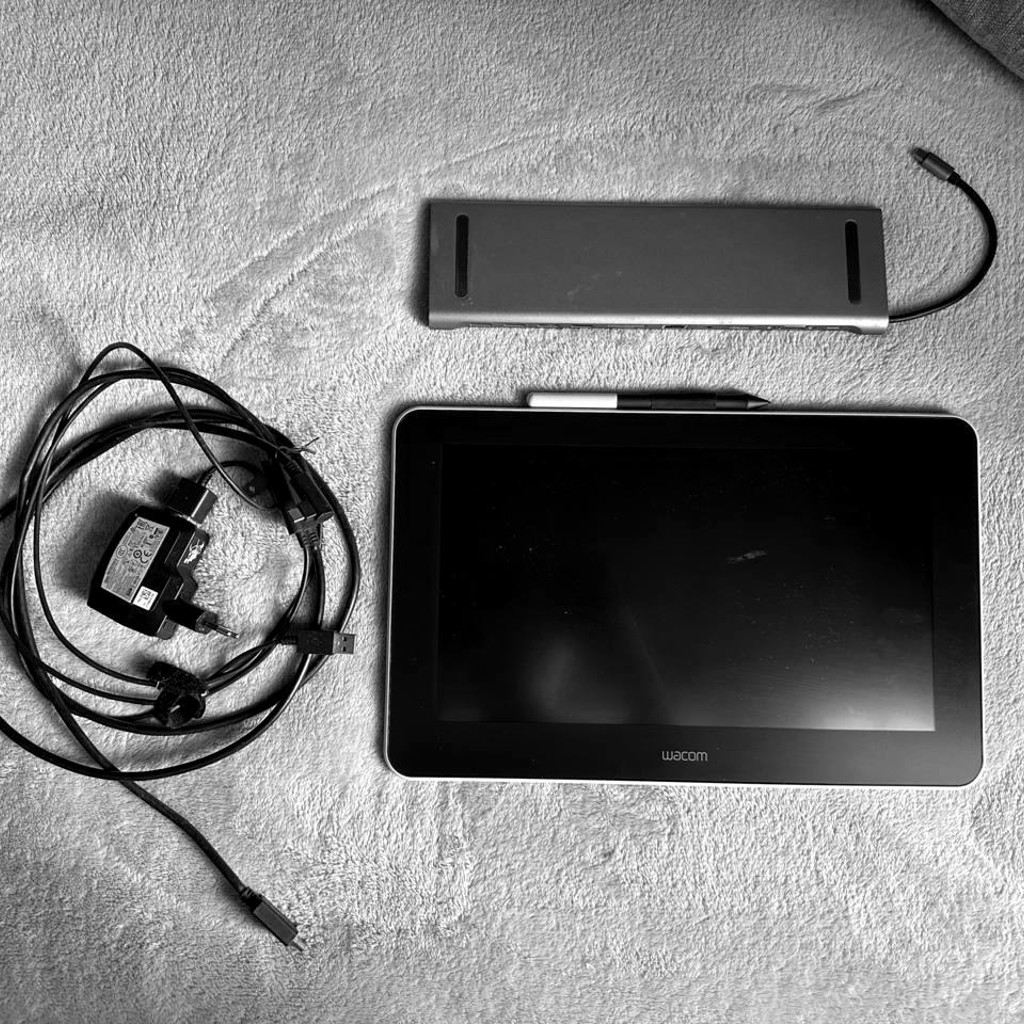 Экранный планшет Wacom One 13