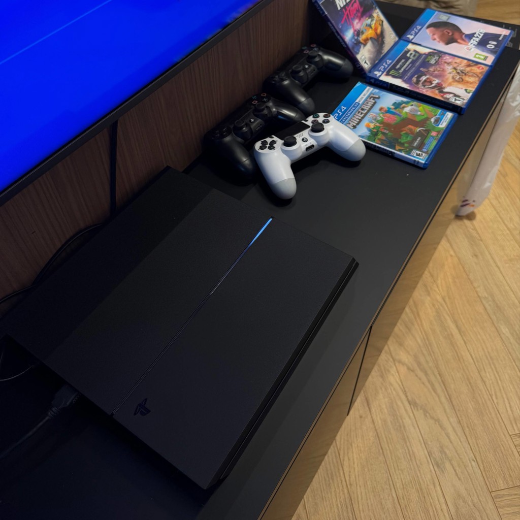 PlayStation 4
