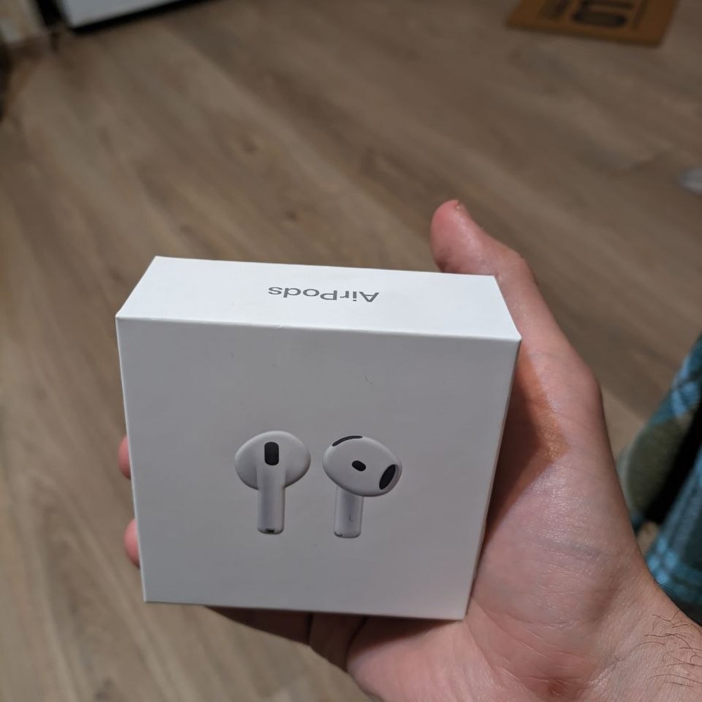 AirPods 4