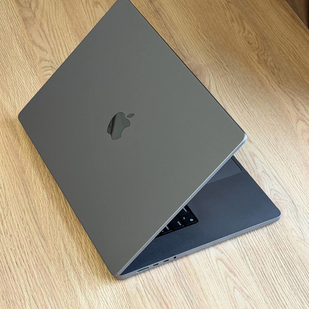 MacBook Pro 16″ на M1 Pro
