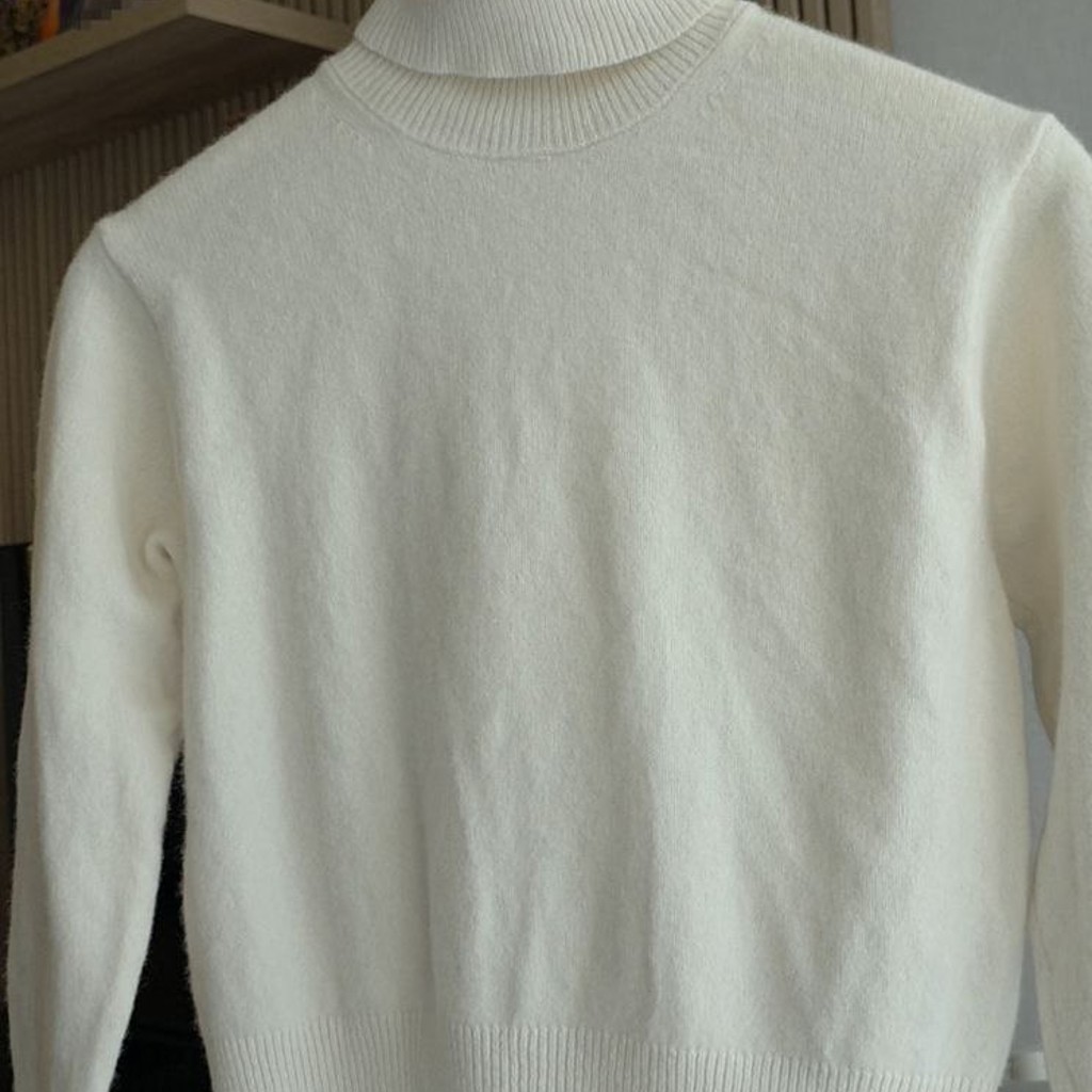 Шерстяная водолазка Uniqlo