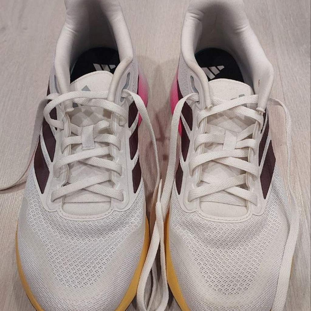 Кроссовки adidas