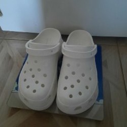 Crocs оригиналы на высокой подошве - фото 2