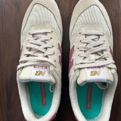Женские кроссовки New Balance WL996WE - фото 2