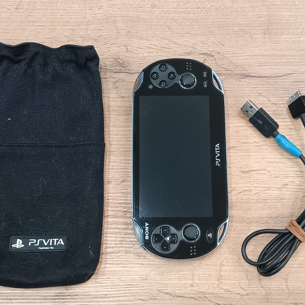 PS VITA PCH-1008