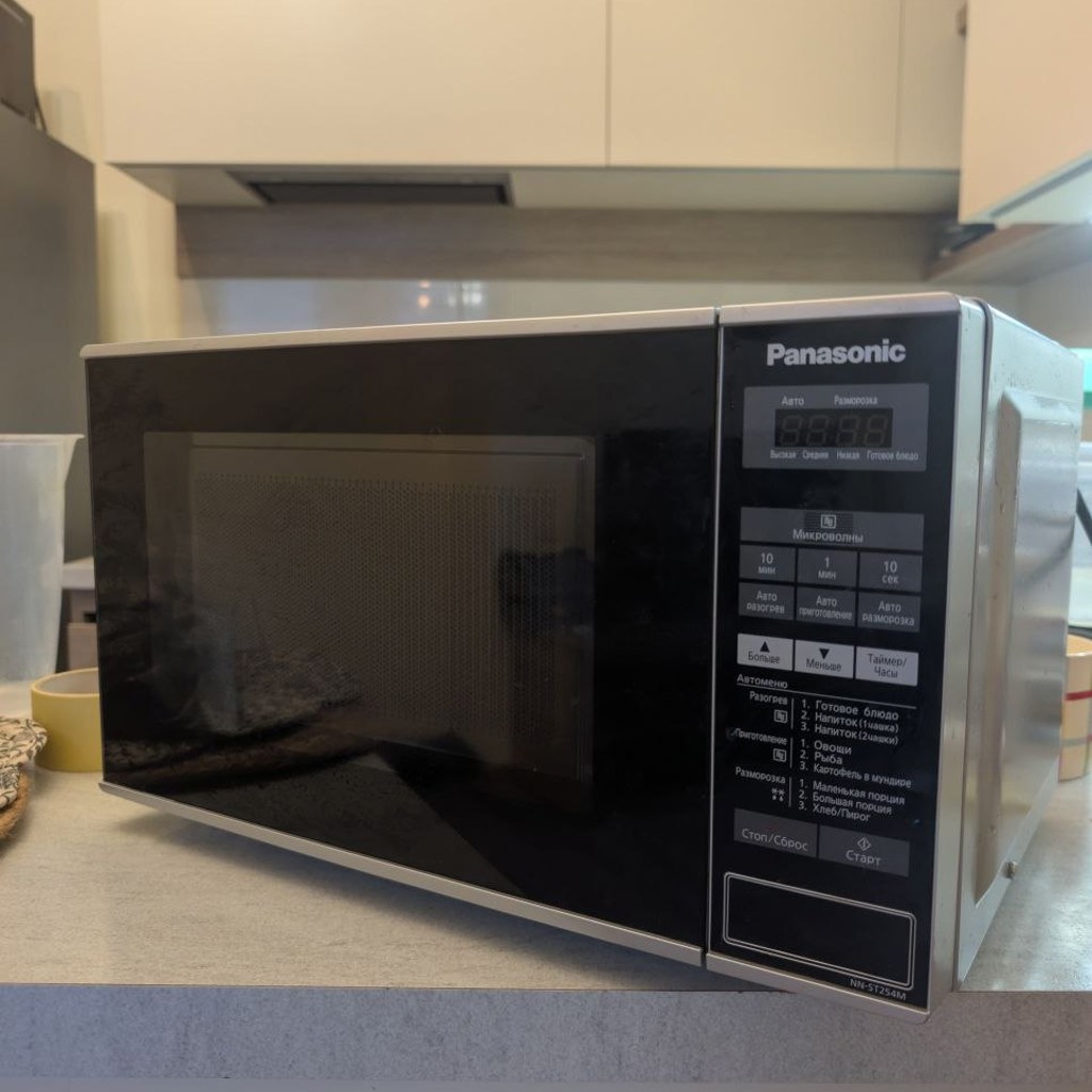 Микроволновка Panasonic NN-ST254M