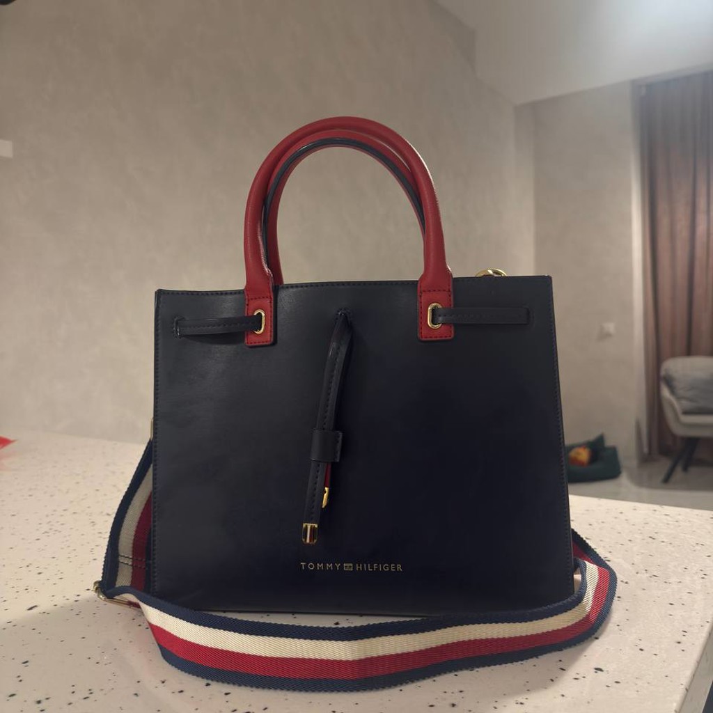 Сумка Tommy Hilfiger