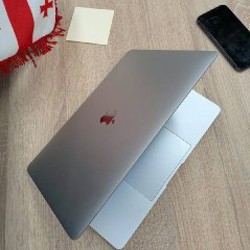 MacBook Air 13″ 2019 - фото 2