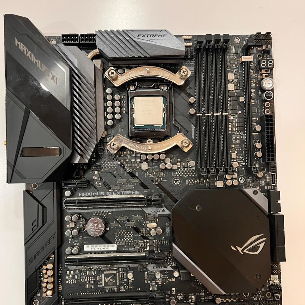 Процессор Intel Core i9-9900KS