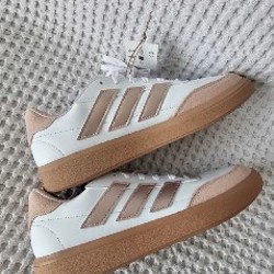 Кроссовки Adidas - фото 1