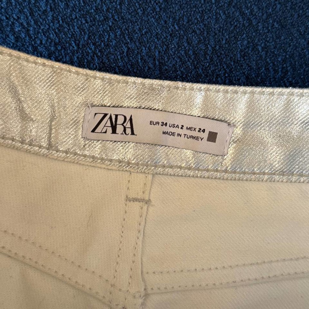 Джинсы Zara