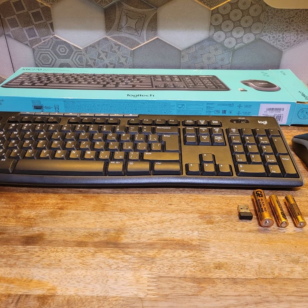 Клавиатура и мышка Logitech 270